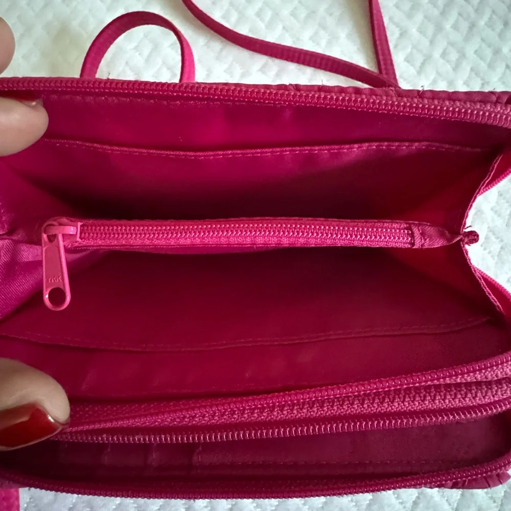 Vera Bradley Quilted Hot Pink Crossbody Shoulder Bag - Picture 4 of 6